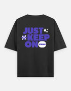 Just Keep On Vibing – Oversized T-Shirt