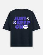 Just Keep On Vibing – Oversized T-Shirt