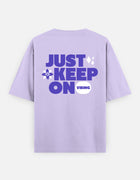 Just Keep On Vibing – Oversized T-Shirt