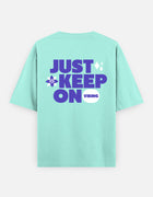 Just Keep On Vibing – Oversized T-Shirt