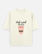 Just a Girl Who Likes Coffee – Oversized T-Shirt